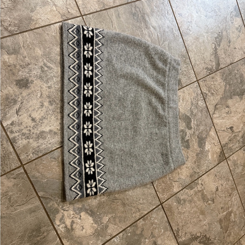 Grey Patterned Mini Skirt - Picture 2 of 9